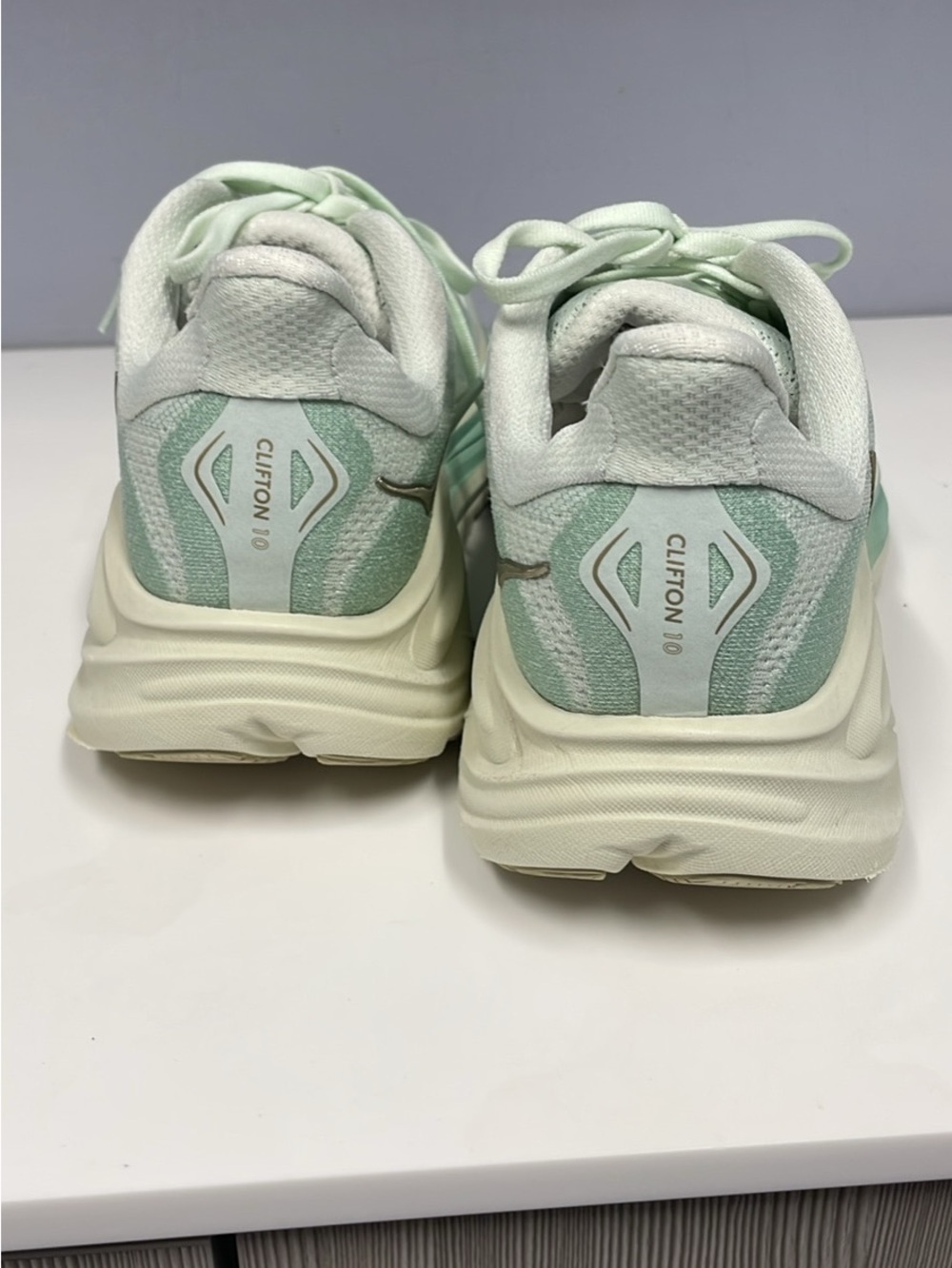 HOKA CLIFTON10 Women's Running Sneakers - Lightweight Comfort size 9 - Picture 4 of 8